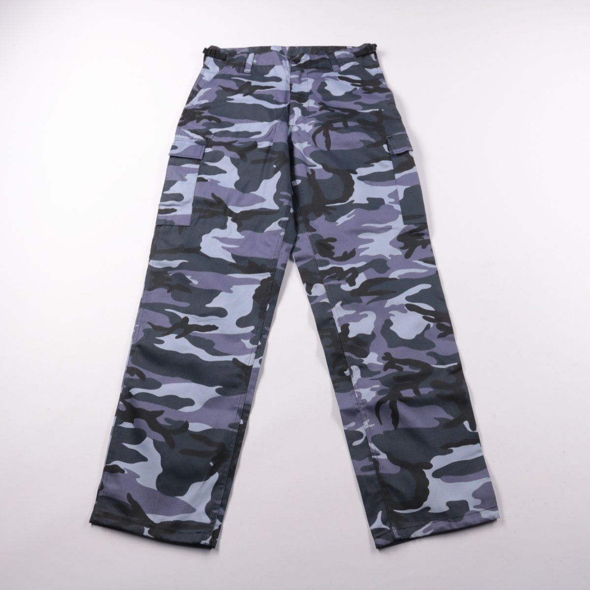 брюки не указано