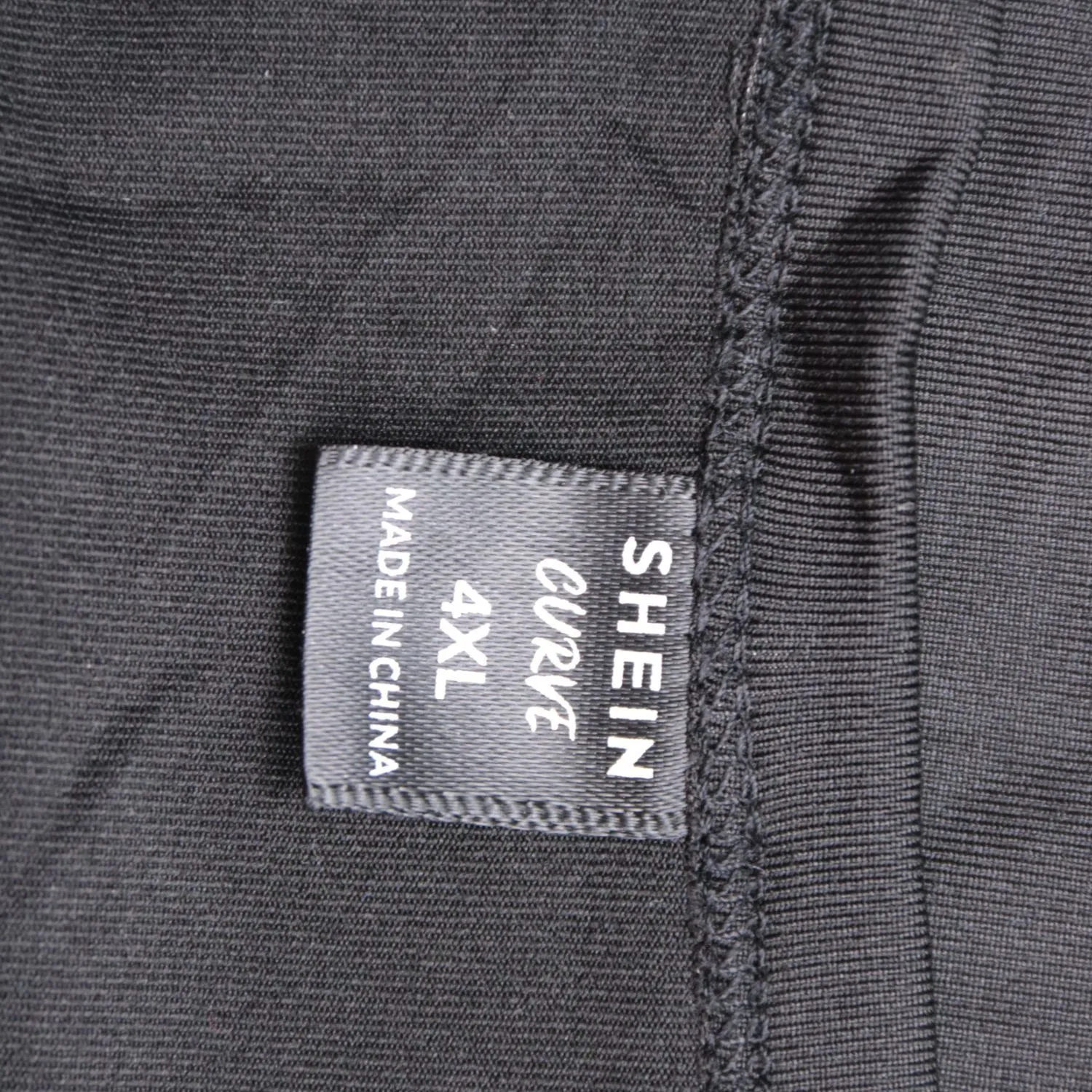 футболка SHEIN